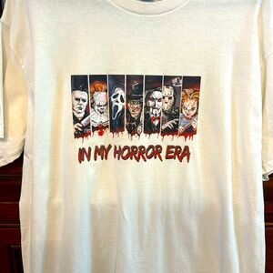 100%cotton gildan t-shirt, horror themed🖤